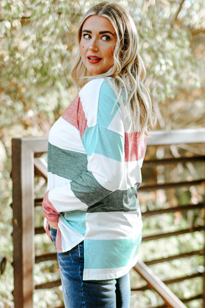 Green Plus Size Colorblock Pullover Top